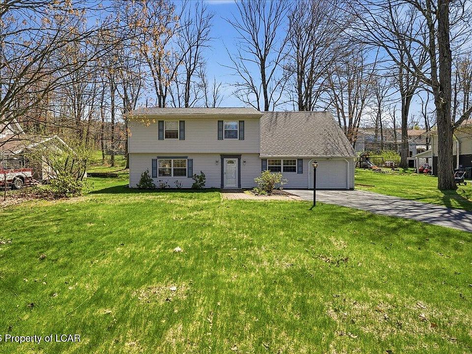 1st image of 30 Yorktown Rd
