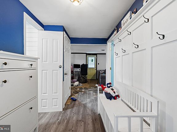 5th image of 295 Doris Ave