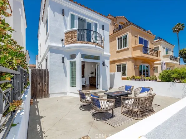 207 Chicago Ave, Huntington Beach, CA 92648