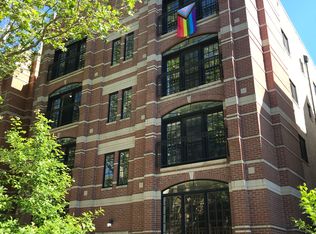 835 W Roscoe St APT 3E, Chicago, IL 60657