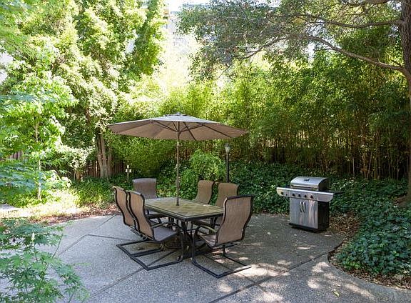 4th image of 155 El Camino Real #19