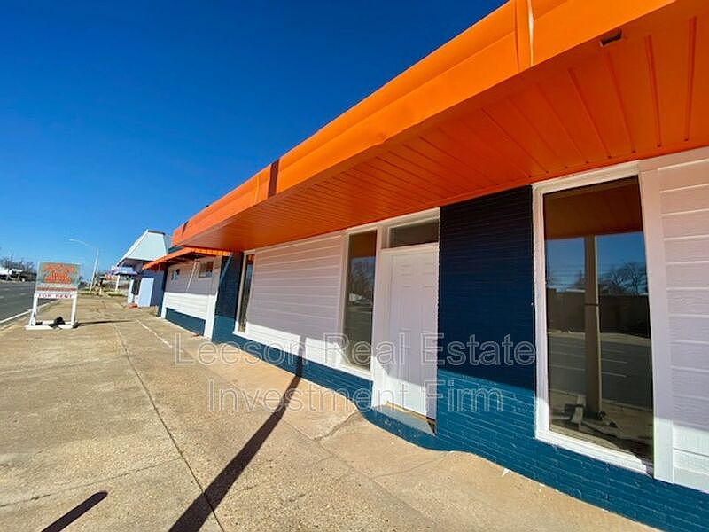 1st image of 218-228 N Market St #226