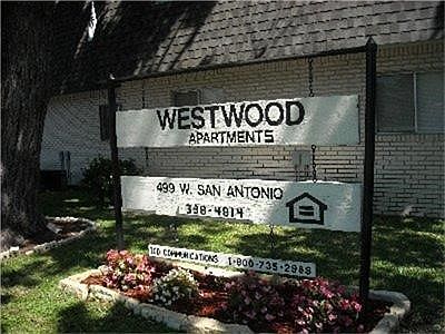 5th image of 499 W San Antonio St #499