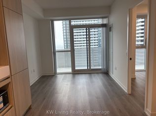 28 Interchange Way #3916, Vaughan, ON L4K 5C3