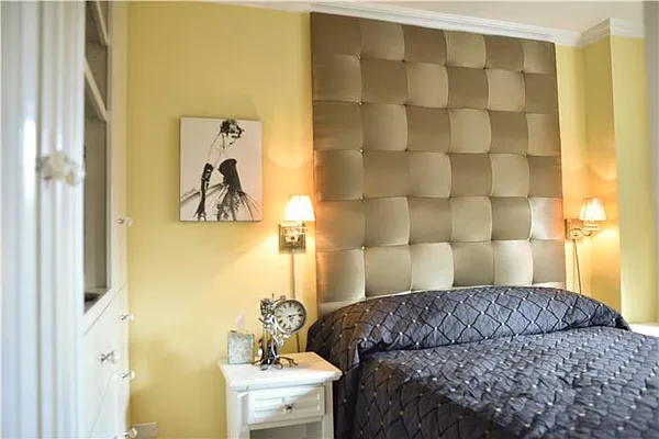 Sold by Maxwell Jacobs | media 14