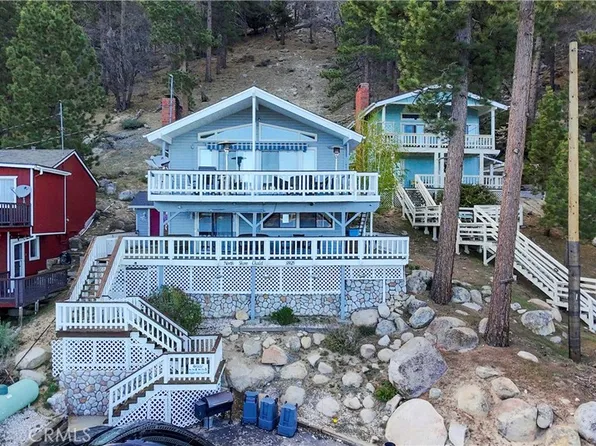 38626 N Shore Dr, Fawnskin, CA 92333