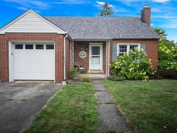2230 Henderson St, Bethlehem, PA 18017