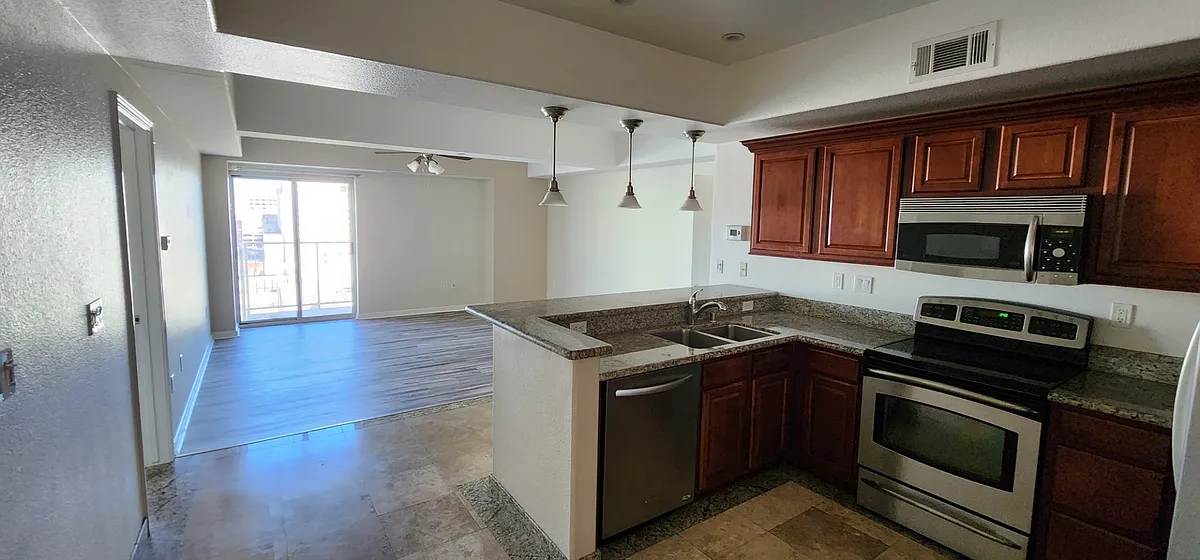 Property Photo - 200 W 2nd St