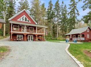 2070 Parker Rd, Camano Island, WA 98282