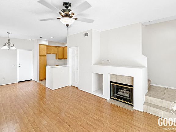 5th image of 902 S Ogden Ct