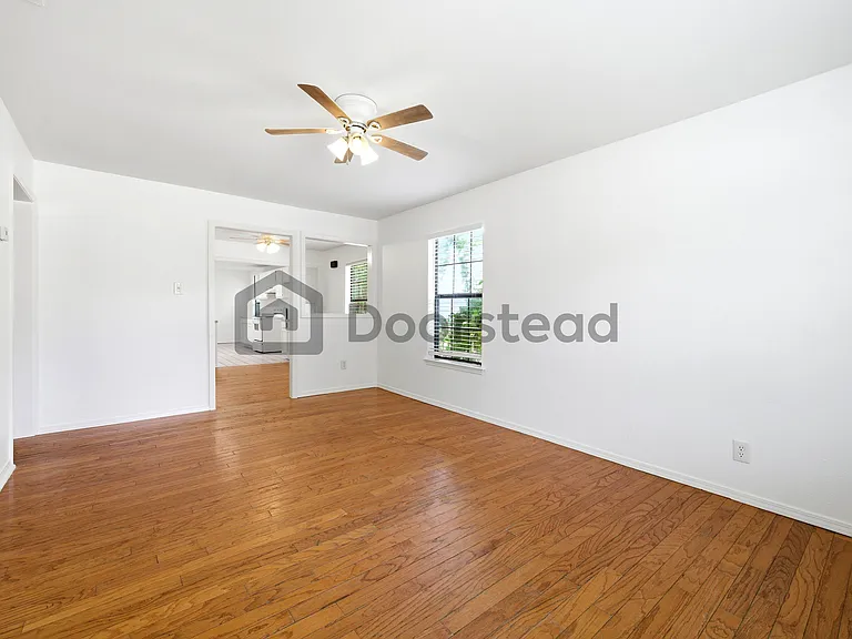 3400 Wayside Ave — Photo 7