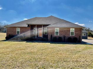 565 Shaw Rd, Shelbyville, TN 37160