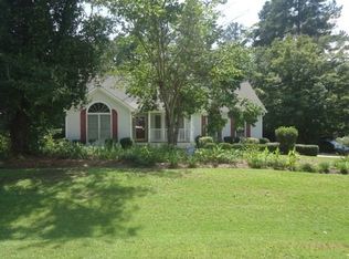 122 Heathwood Dr, Macon, GA