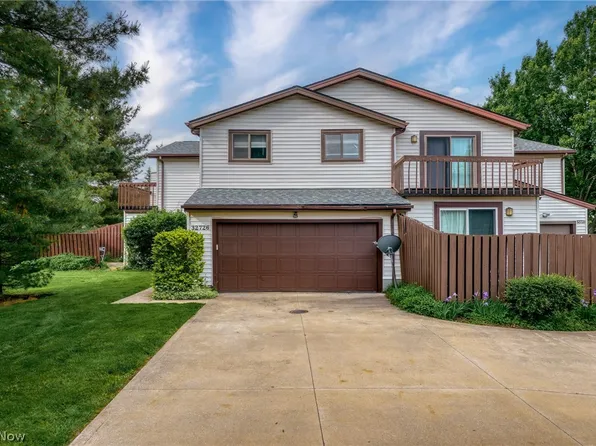32726 Washington Ct, Solon, OH 44139