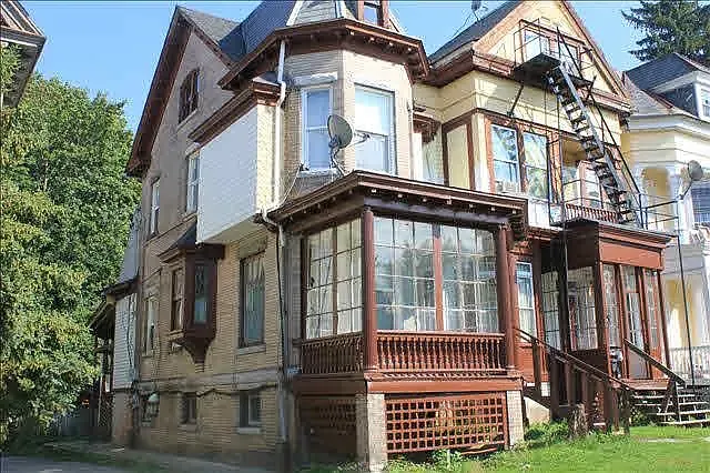 44 S Hamilton St #4 — Photo 3
