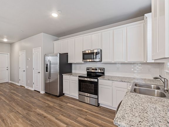 5th image of 7603 Stonehollow Dr