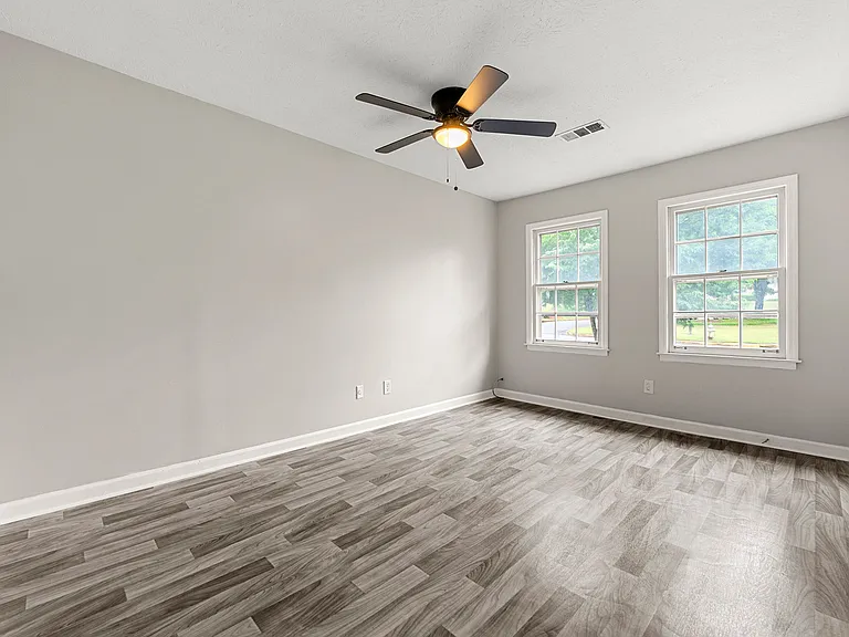218 Mill Creek Pl — Photo 11