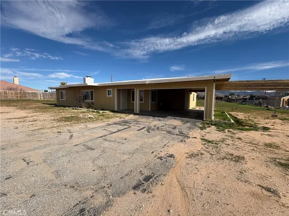 14027 Navajo Rd, Apple Valley, CA 92307