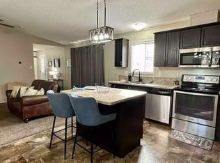 122 Fir Ave #1A, Hinton, AB T7V 1M7