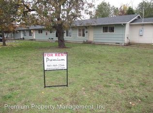 1581 Oak St SE, Salem, OR 97301