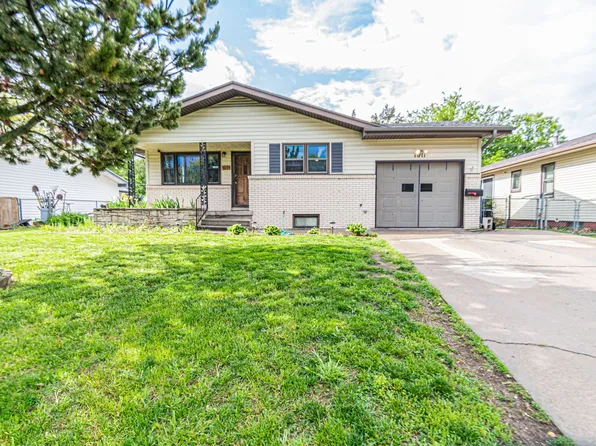 1011 Skyline Dr, Junction City, KS 66441