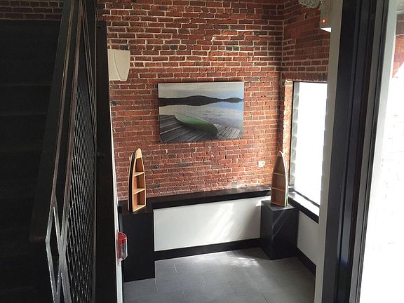 Entry Area 1