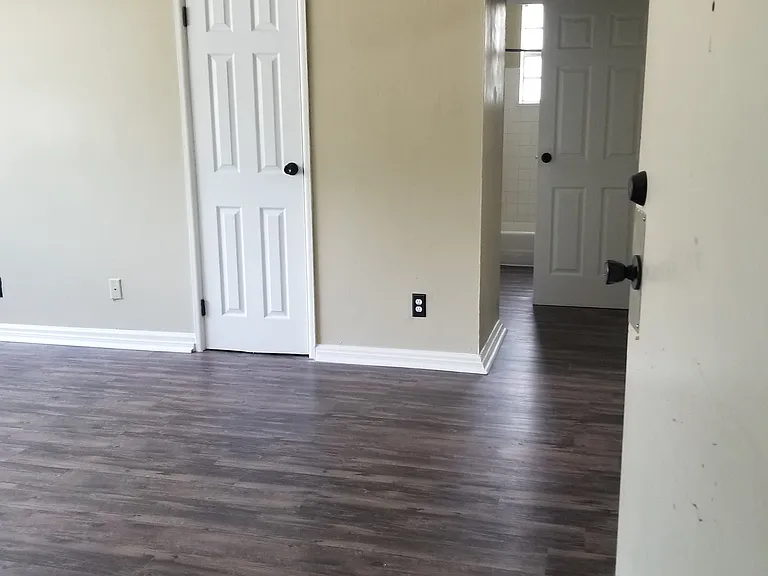 2425 Shelby St #2A — Photo 8