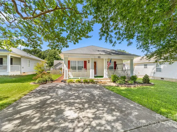 611 Church St, Belmont, NC 28012