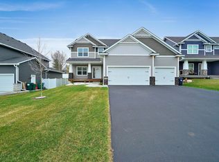 770 Summerbrooke Ct, Eagan, MN 55123