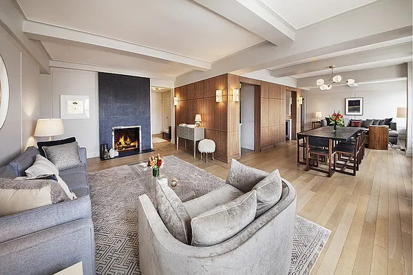 Sold by Stribling | media 5