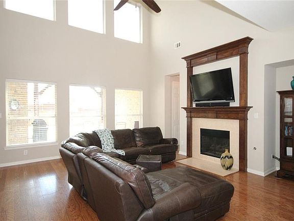 5th image of 4107 Constitution Dr
