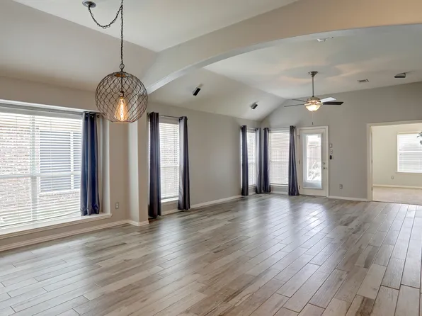 2804 Cascade Cove Dr, Little Elm, TX 75068