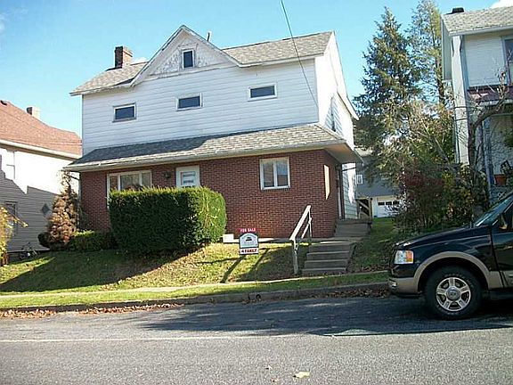 2nd image of 316 N Fairfield St