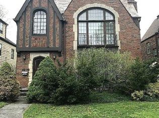 19627 Winslow Rd, Shaker Heights, OH 44122