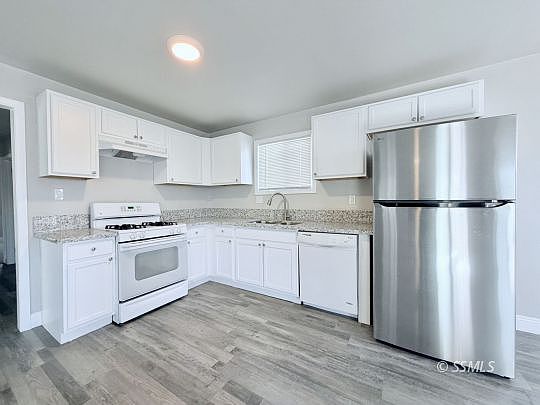 5th image of 430 W Wilson Ave