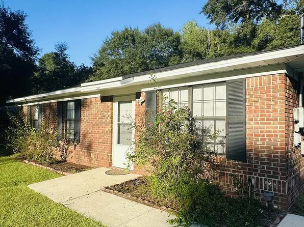 684 N Commerce St, Slocomb, AL 36375