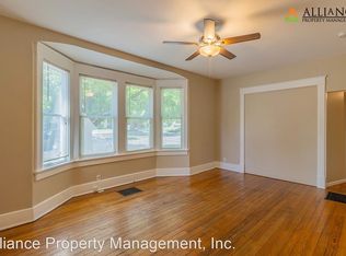 829 Fremont St APT B, Manhattan, KS 66502