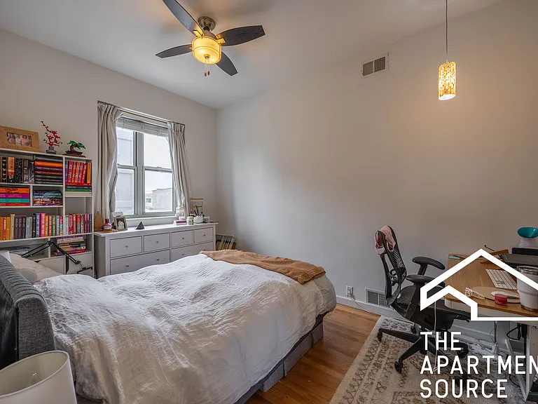 1806 W Grand Ave #3F — Photo 8