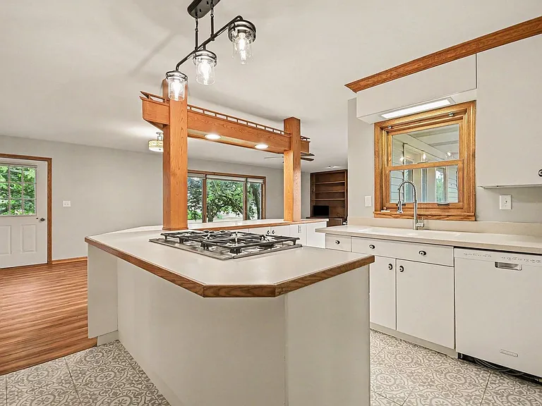 12905 Cathy Ln — Photo 16