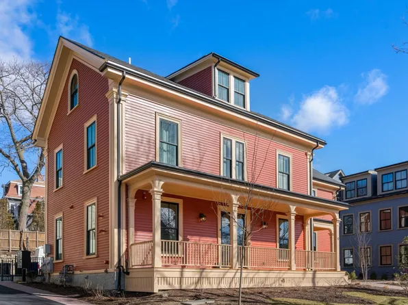 7-9-11 Aldersey St #9B, Somerville, MA 02143