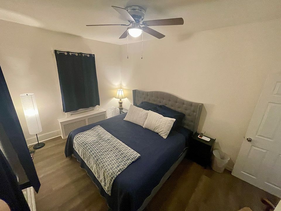 1st image of 132 Sell St