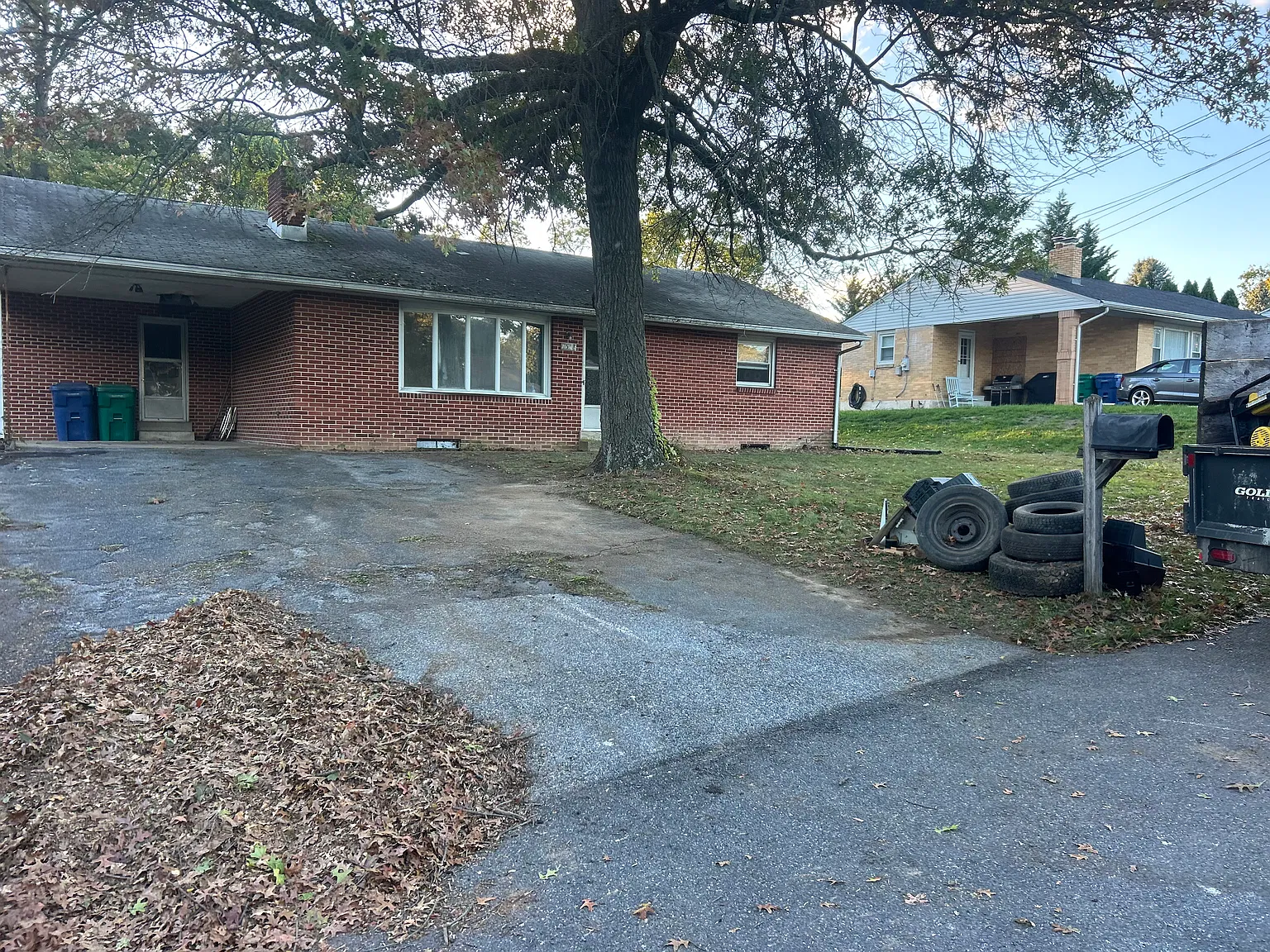 3 bed, 1314 sqft, $1,999 — Photo 2