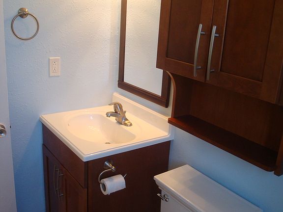 5th image of 1062 Hartley Ave Unit 103