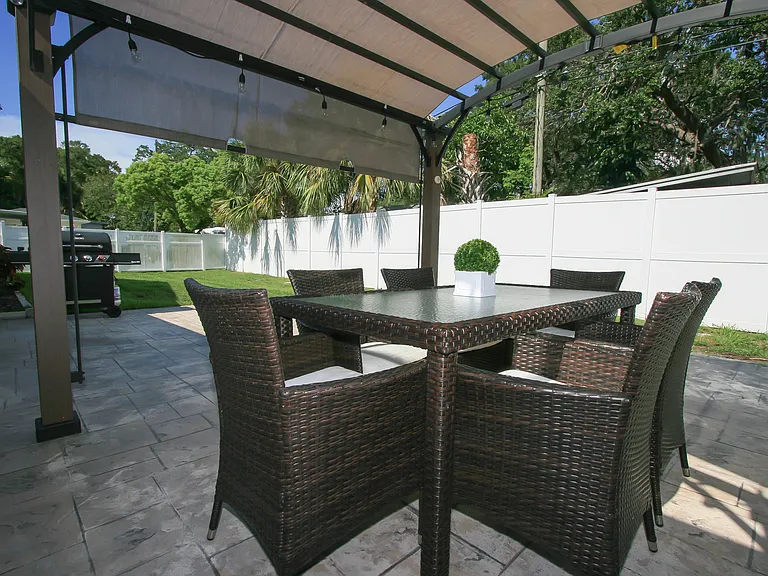 55 Velma Dr W — Photo 5