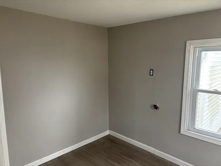 263 Koch St — Photo 16