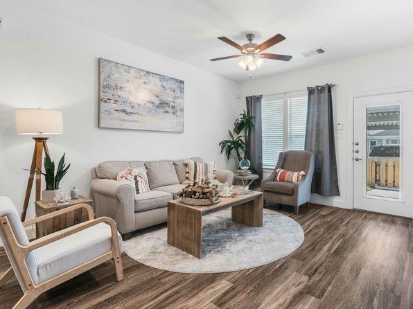 2490 S Loop 336 W #6400-6402