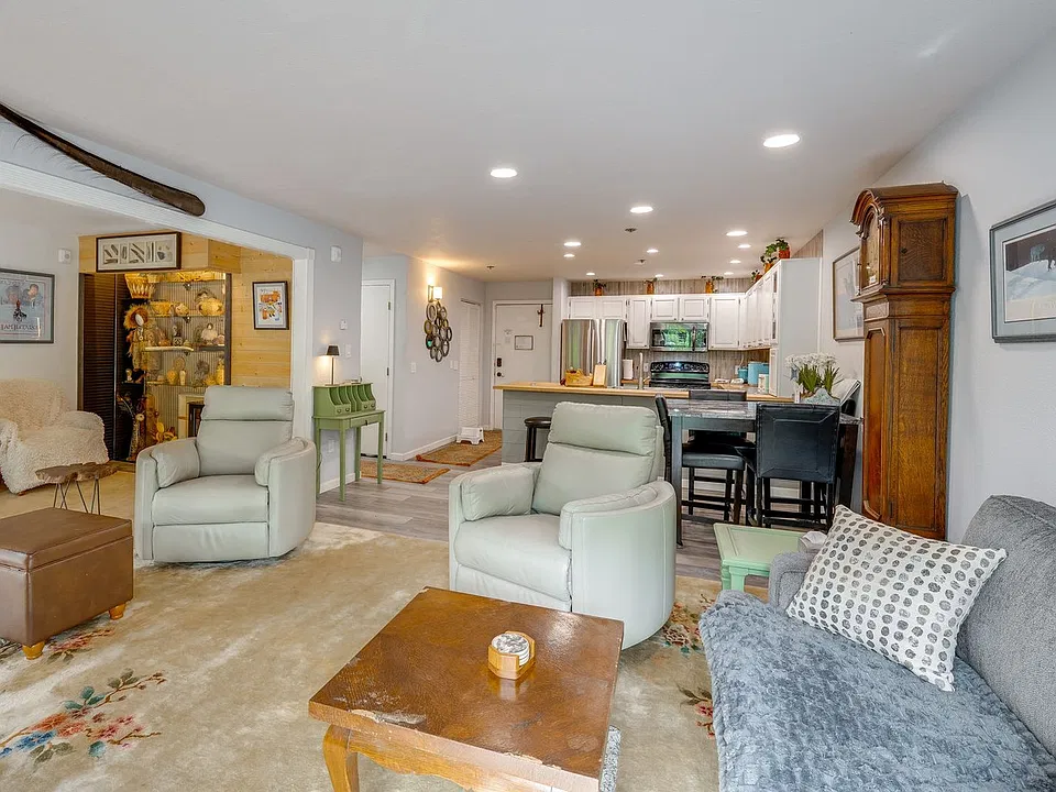 315 E 12th Ave #2-ID1642770P