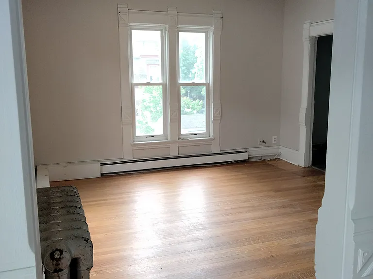 35 Lincoln St #2 — Photo 6