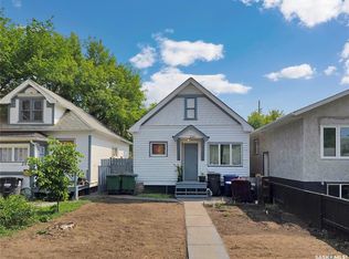 206 K AVENUE S, Saskatoon, SK S7M 2C8
