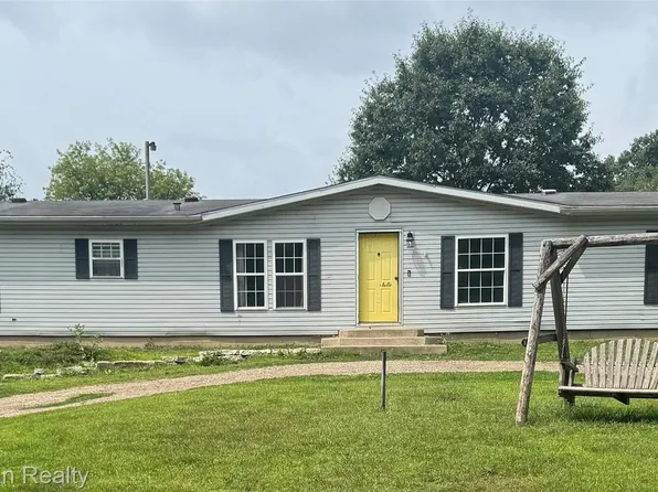 4158 Crain Rd, Onondaga, MI 49264